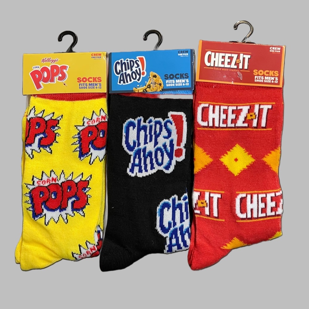 Corn Pops Chips Ahoy Cheez It Men’s Crew Socks 3 pair Size 6-12